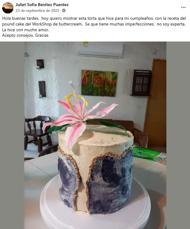 Una alumna comparte la torta de cumpleaños que hizo con la receta de buttercream de Adri